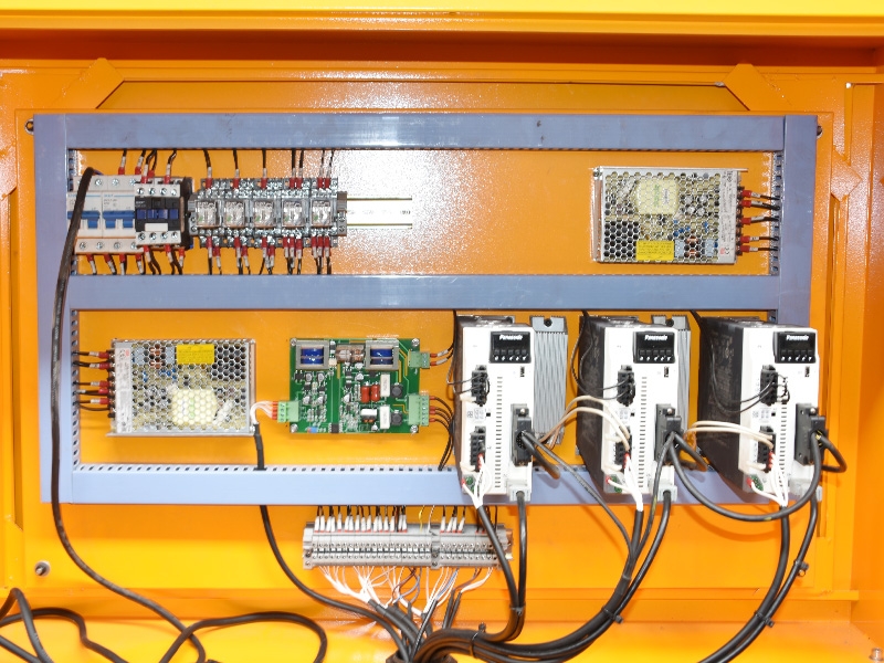 龍門數(shù)控切割機 龍門數(shù)控切割機