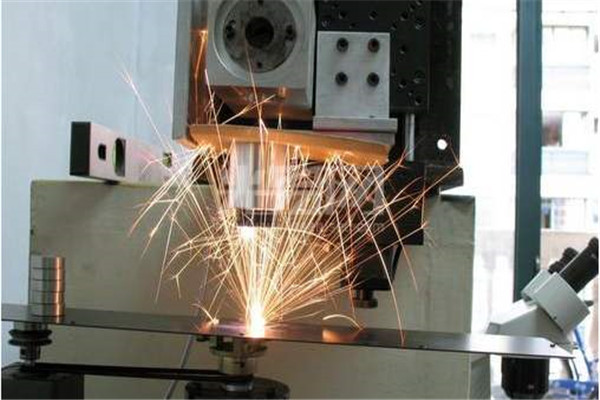 數(shù)控火焰切割機 數(shù)控火焰切割機