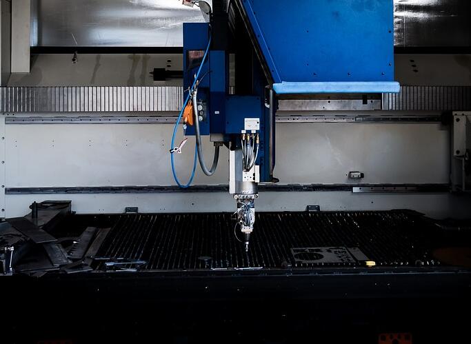 如何區分二氧化碳激光切割機和光纖激光切割機? 如何區分二氧化碳激光切割機和光纖激光切割機?