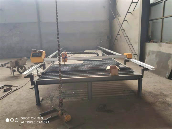 信爾小型數控等離子龍門切割機1