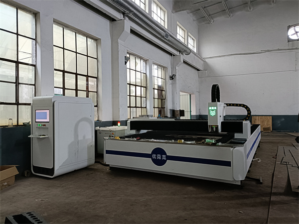 高功率數控激光切割機05