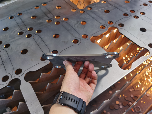 高功率數控激光切割機02